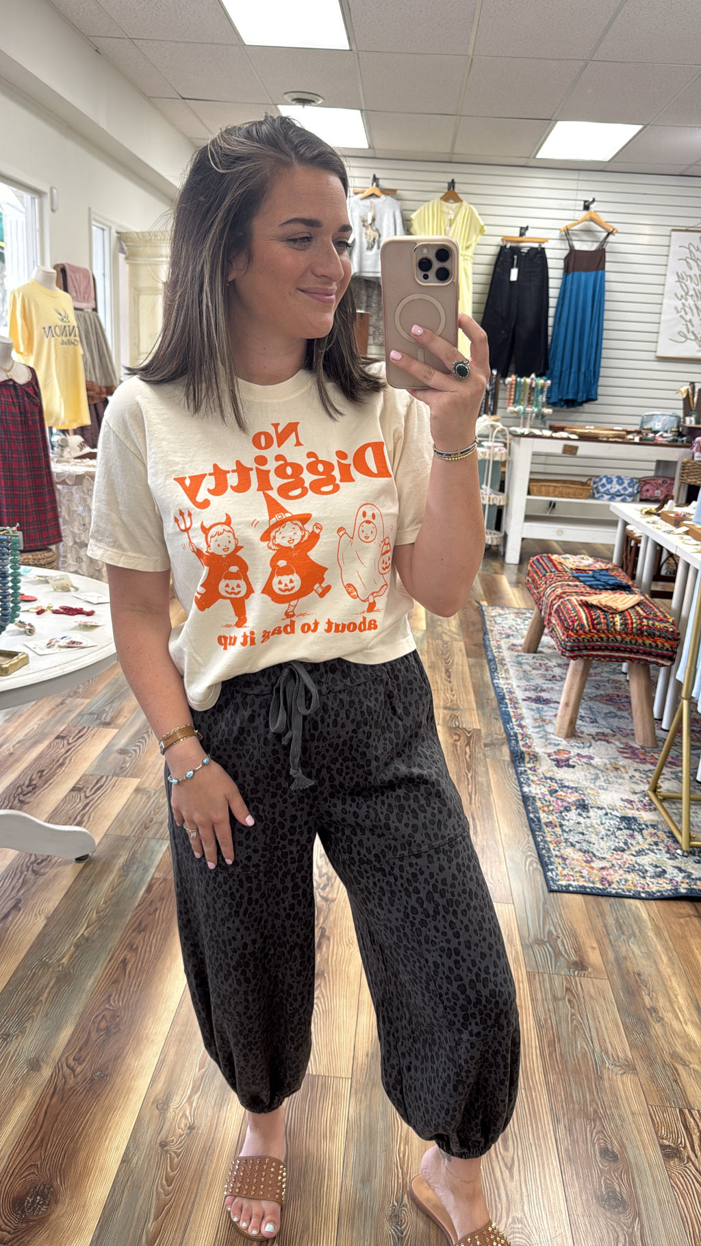 No Diggity About To Bag It Up Graphic Tee