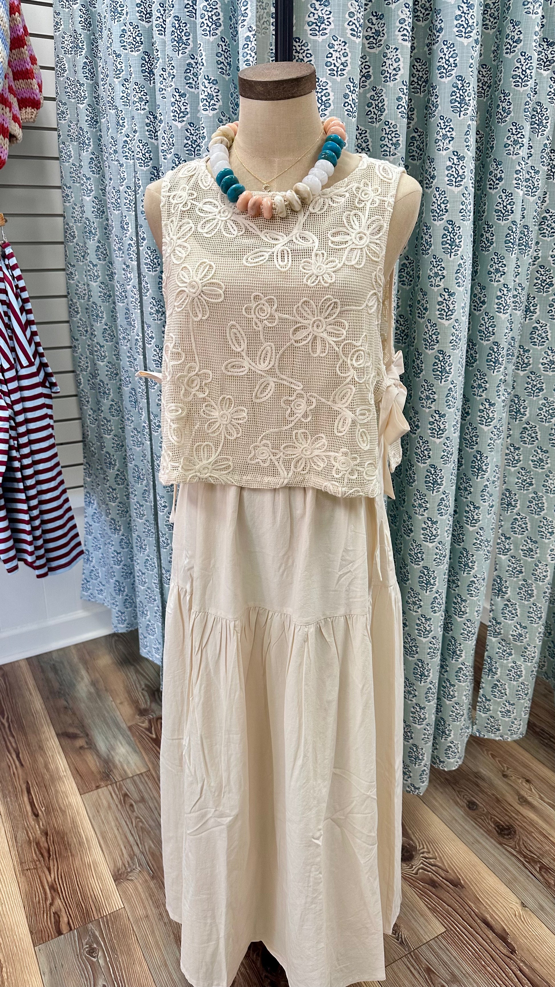 Embroidered Lace Vest And Sleeveless Dress Set