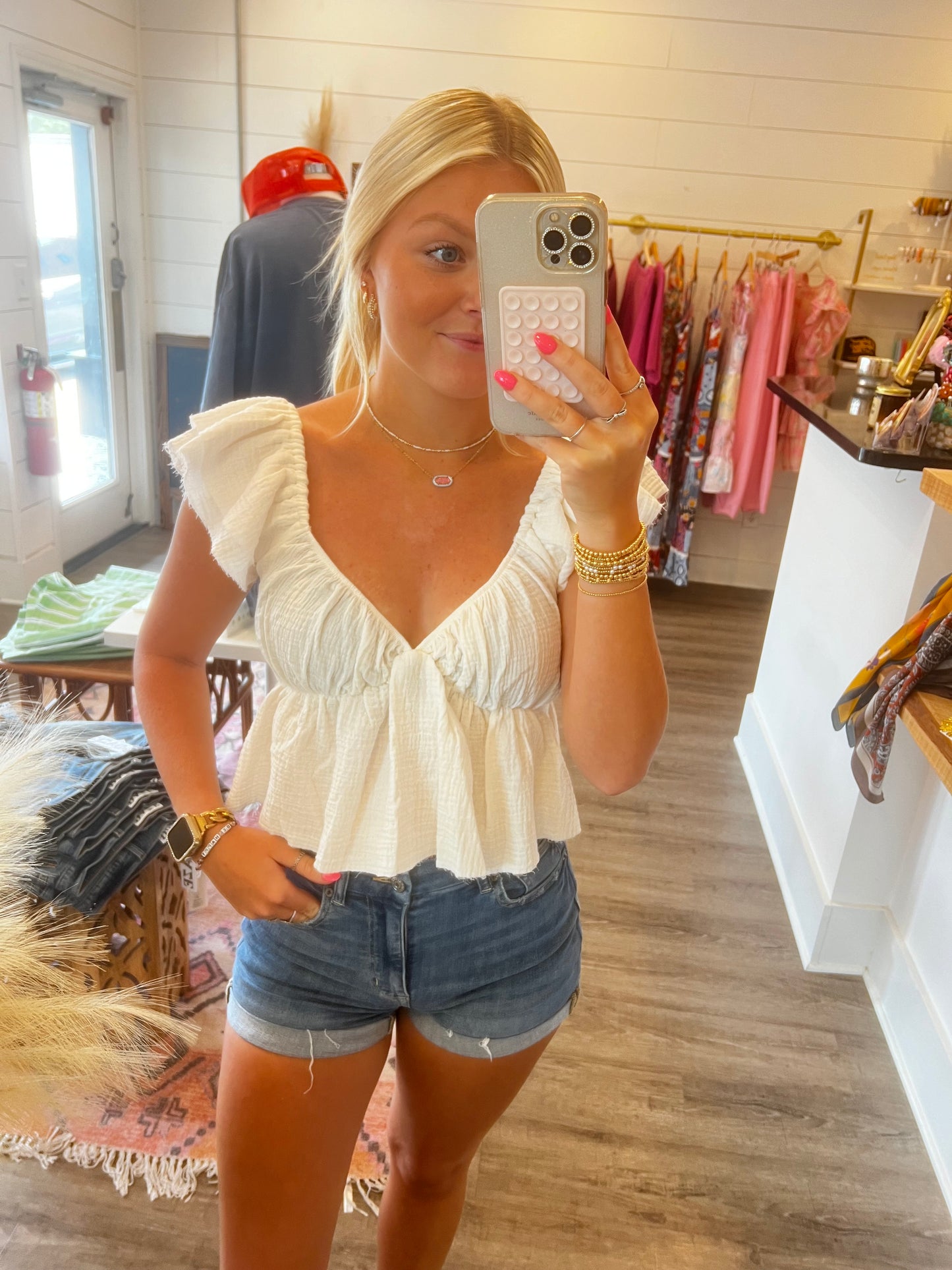 White ruffle crop